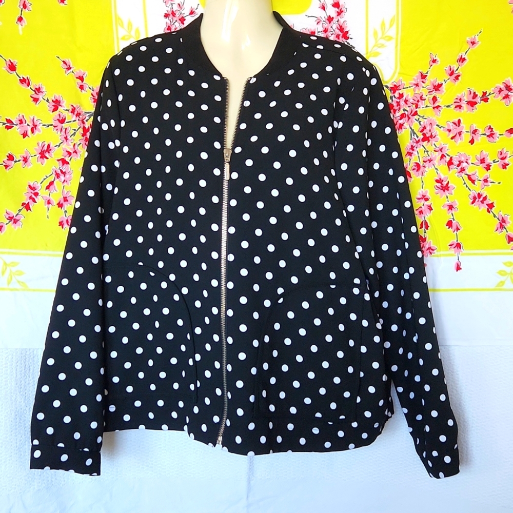 Elle B&W polka dot Bomber/Blazer